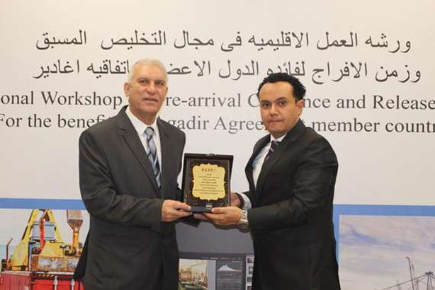 السيد كمال نجم رئيس مصلحة الجمارك