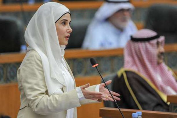 وزيرة الأشغال العامة فى الكويت