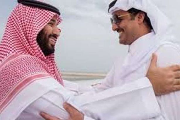 وفد قطري في طريقه للسعودية
