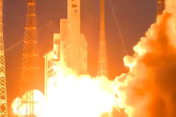 إطلاق القمر الصناعي المصري