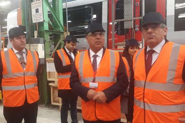 كامل الوزير داخل مصنع بومبارديه بريطانيا