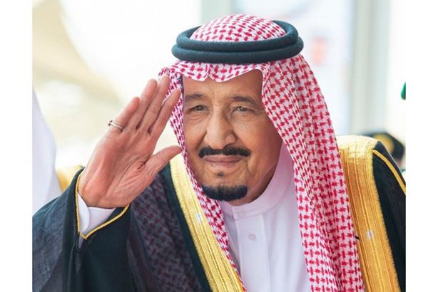 الملك-سلمان-صورة-حلوة-البيعة-4-799x625