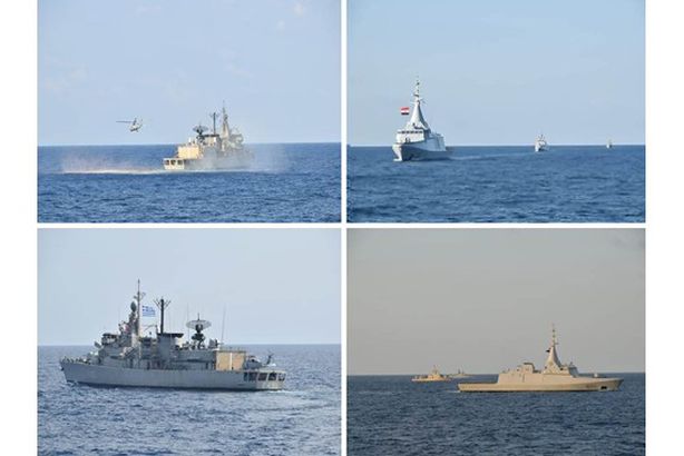 القوات البحرية المصرية واليونانية