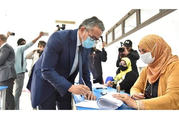 وزير السياحة و الاثار يدلي بصوته في انتخابات مجلس النواب