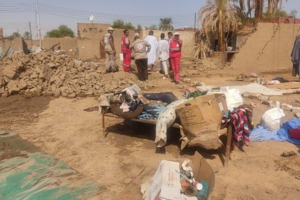 وزيرة التضامن توجه فرق الإغاثة بتقديم إعانات عاجلة لمتضرري الطقس السيئ في أسوان 
