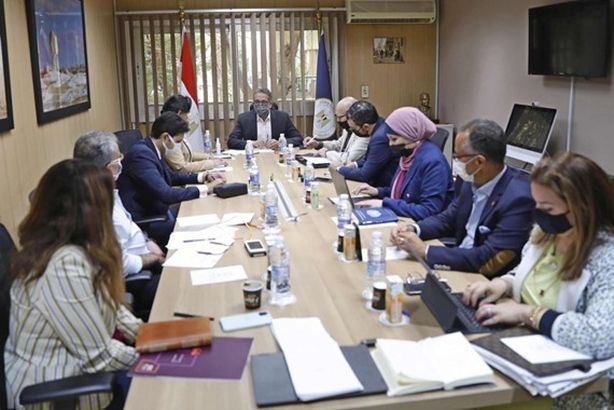 وزير السياحة