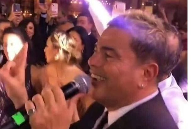 133-001329-amr-diab-controversy-earring-ear-2