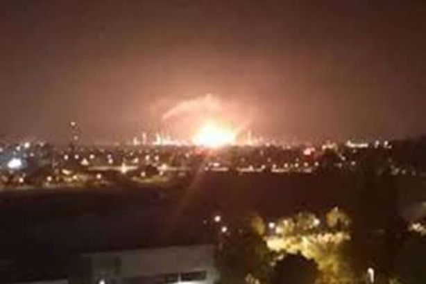 انفجار مصفاة نفط