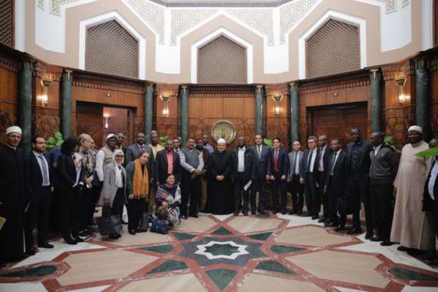 الطيب خلال استقباله اليوم بمشيخة الأزهر، وفدًا من الإعلاميين الأفارقة