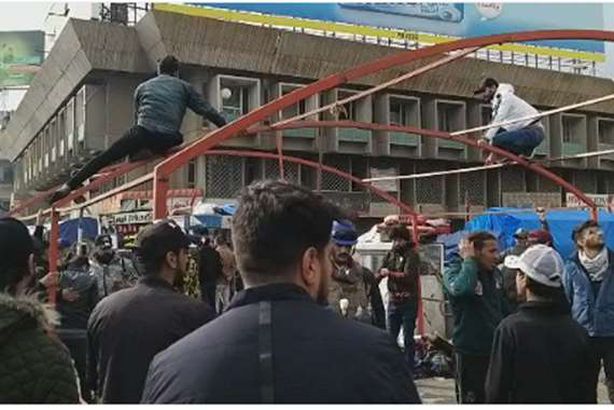 خيام الاعتصام في ساحة التحرير