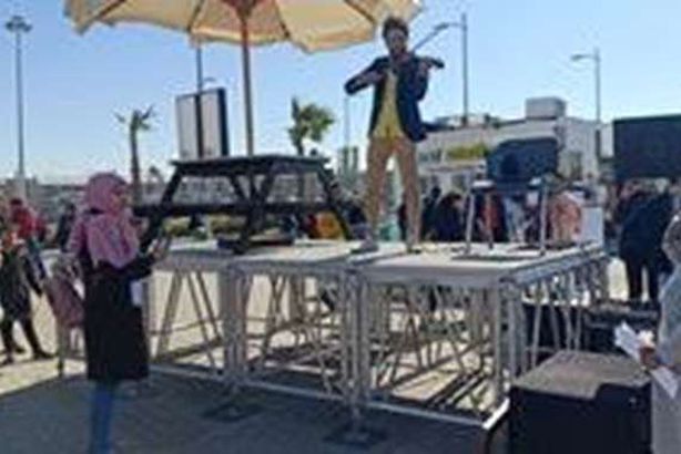 " كشك الموسيقى" إضافة جديدة لمعرض الكتاب