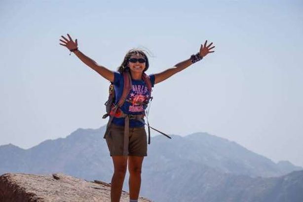 نورهان رفاعي أول مصرية تسلقت أعلى قمة جبال بأوروبا
