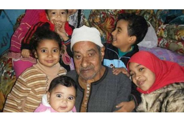 الشيخ الشحات إبراهيم قزمل