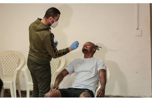 117900-والتر-بواليا-يجري-مسحة