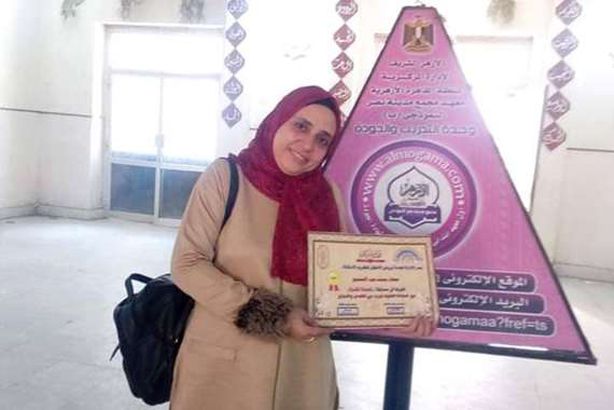 «صفاء عبدالسميع» المعلمة المثالية بمنطقة الجيزة الأزهرية