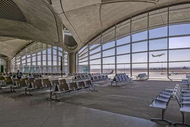 مطار الملكة علياء