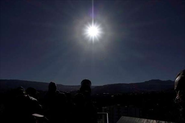 كسوف الشمس - أرشيفية