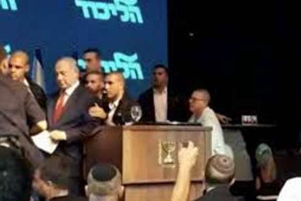 هروب نتنياهو وزوجته