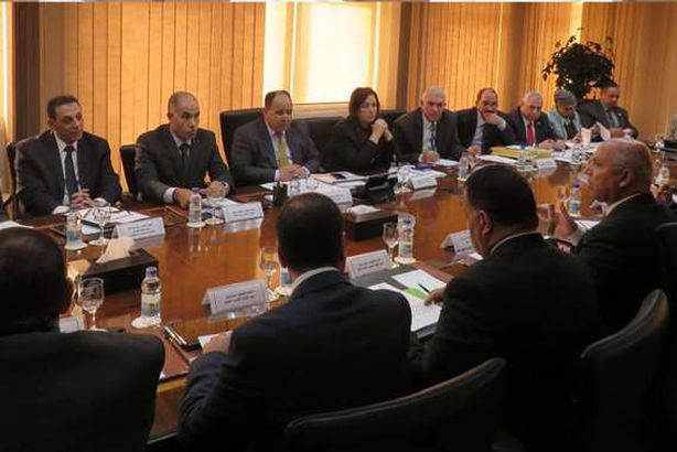 وزيرا «المالية» و«النقل» في اجتماع مشترك

