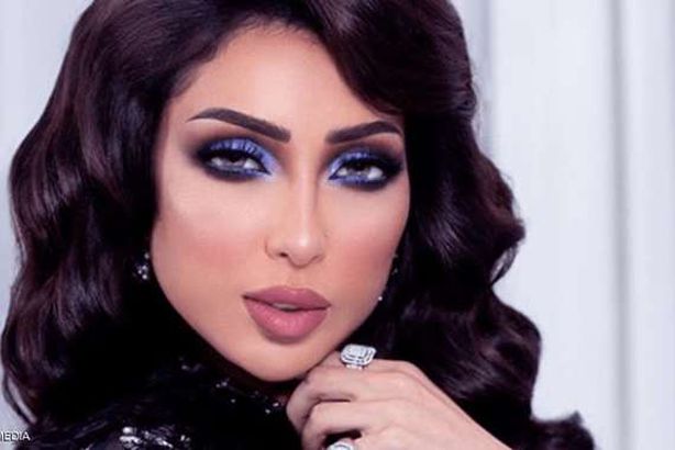 الفنانة المغربية دنيا بطما