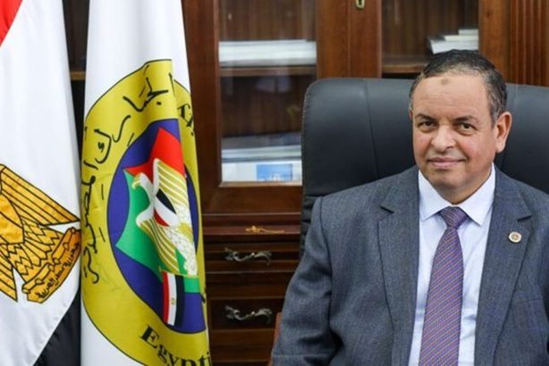 الشحات غتورى رئيس مصلحة الجمارك