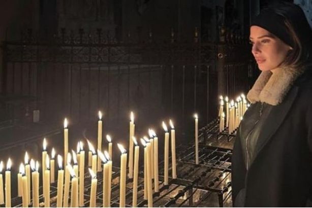 133-011025-iman-al-assi-celebrates-christmas_700x400