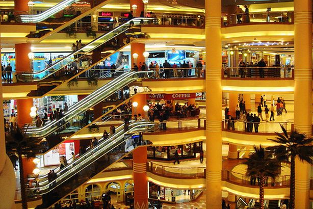 منع الشباب من دخول سيتي ستارز منعا للتحرش