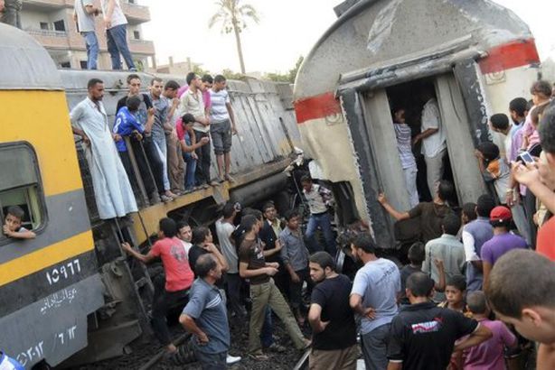 مصرع شخص تحت عجلات القطار بالبحيرة