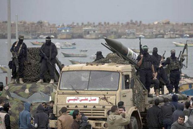 إسرائيل تشتكي لمصر من صواريخ «القسام» بغزة