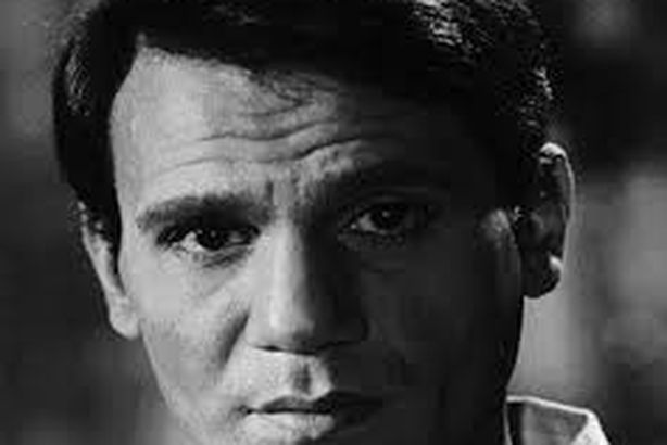 "العندليب" ما زال حيًا