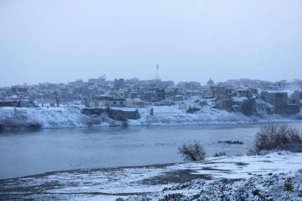 الثلوج تغطي العراق