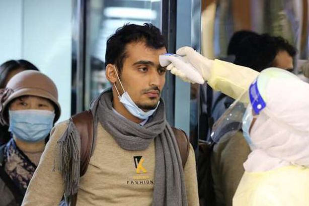 سعوديون عائدون من الصين