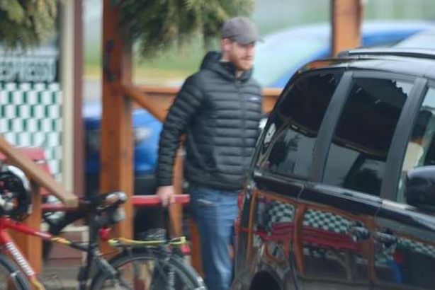 الأمير هاري يتسوق من محلات البقالة في كندا