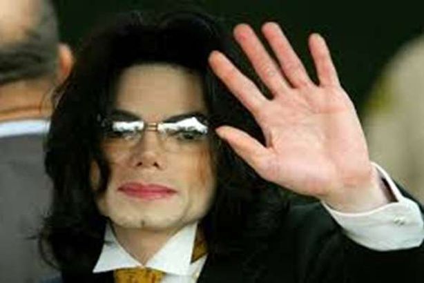 ملك البوب الراحل مايكل جاكسون