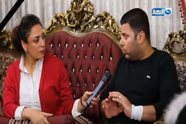 خناقة زوجية بسبب الأهلي والزمالك