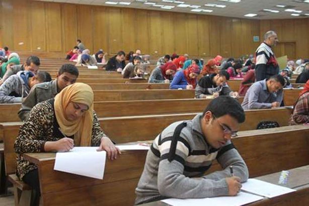 امتحانات الجامعات

