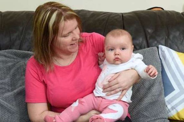 امرأة أربعينية