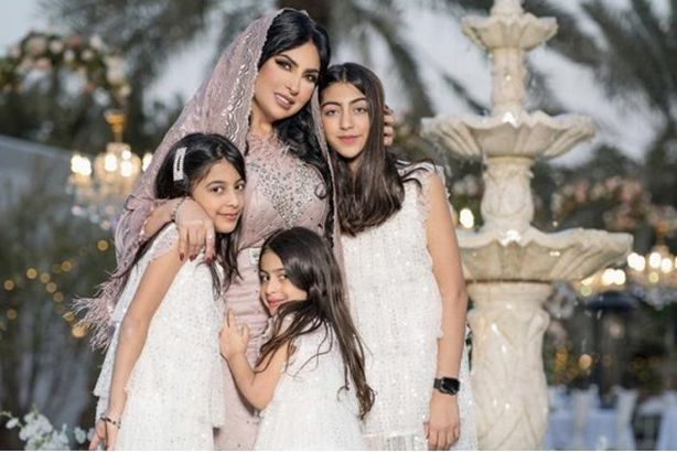 4408AF59-2400-4E80-A143-C09056BDE2BD