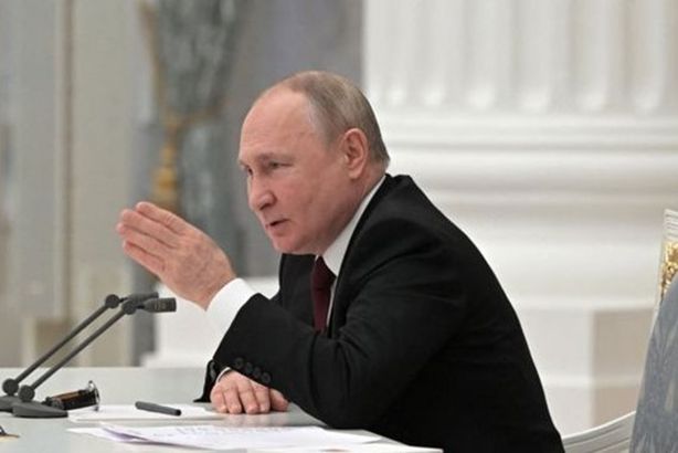 _123413080_putintop