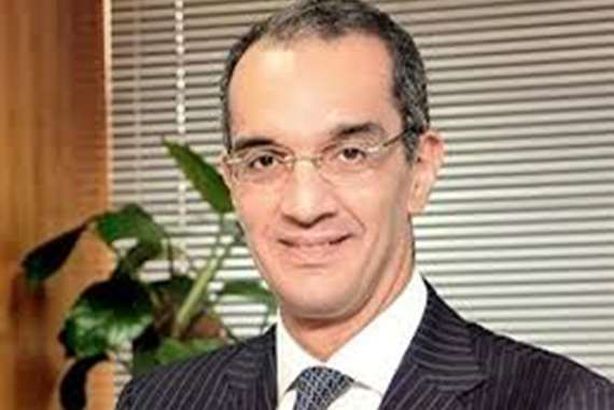 وزير الاتصالات