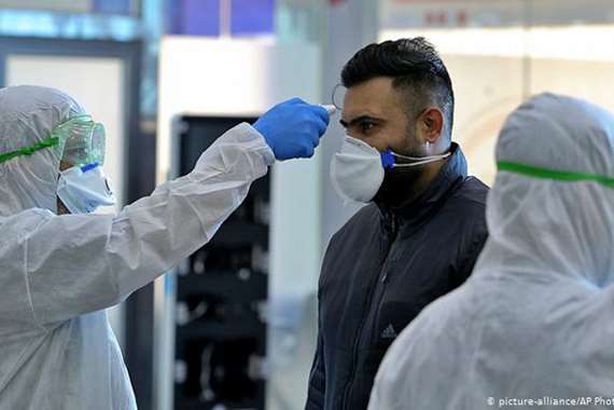 الكويت توقف جميع أنواع التأشيرات للمصريين