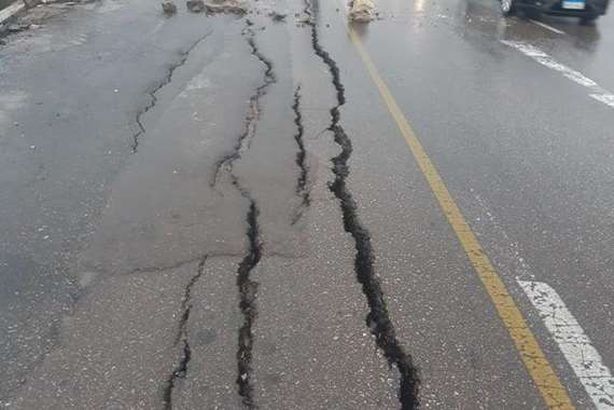 هبوط أرضي بالمحور