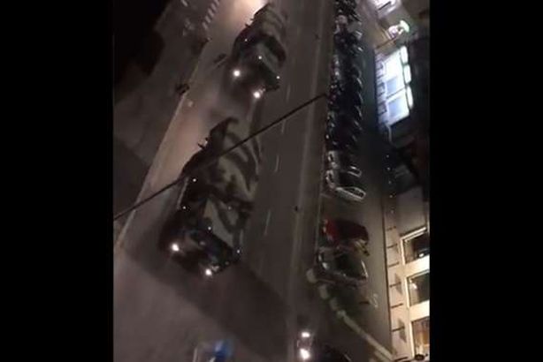 الجيش ينقل توابيت جماعية لضحايا كورونا بدولة أوربية