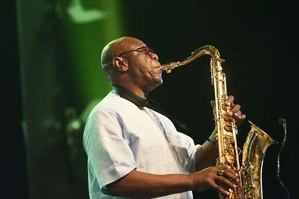 مانو ديبانجو