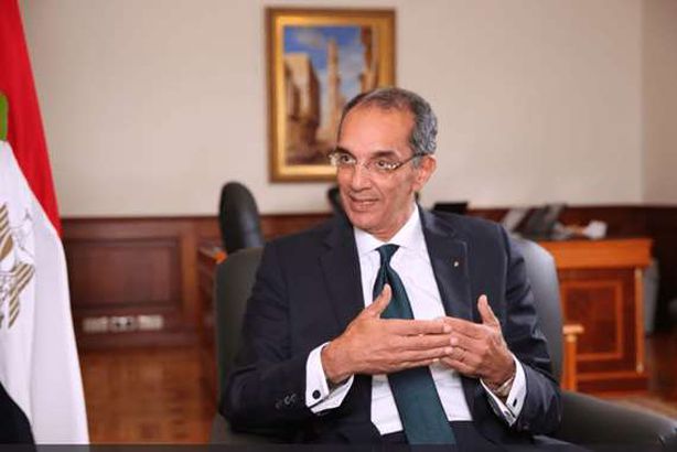 الدكتور عمرو طلعت وزير الاتصال والتكنولوجيا