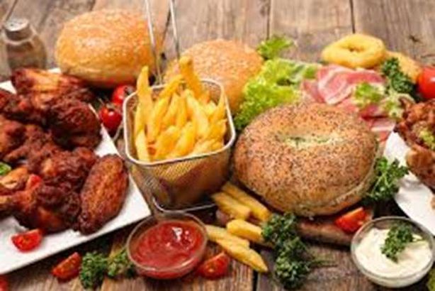 أطعمة تزيد من فرصة الإصابة بـ"كورونا"

