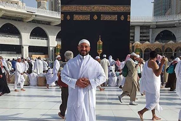 أحمد سعد" يكشف مفاجأة عن إخلاء الكعبة بسبب كورونا