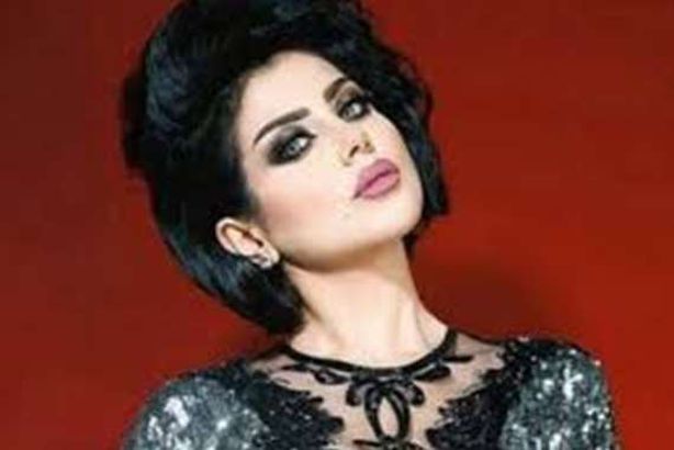 إعلامية  شهيرة تثير الجدل بعمليات تجميل.. ومتابعوها: "عروسة بلاستيك"