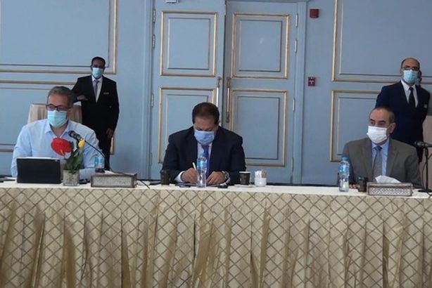 وزير السياحة والاثار و وزير الطيران المدني