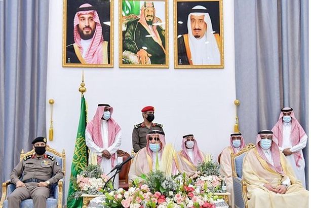 أمير جازان يدشن مشروعات بـ 423 مليون ريال
